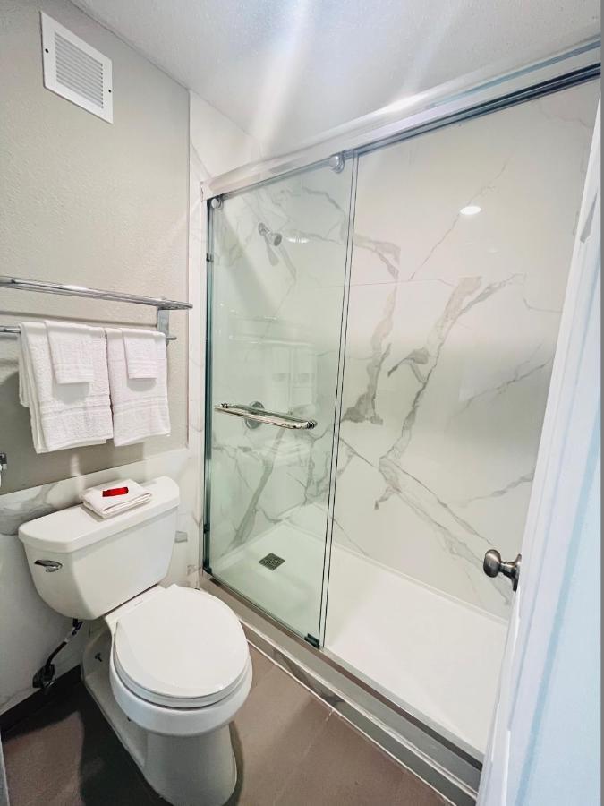 North Villa Extended Stay Houston Bagian luar foto